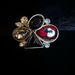 Elegant Red and Black Crystal Statement Brooch - Women Jewelry